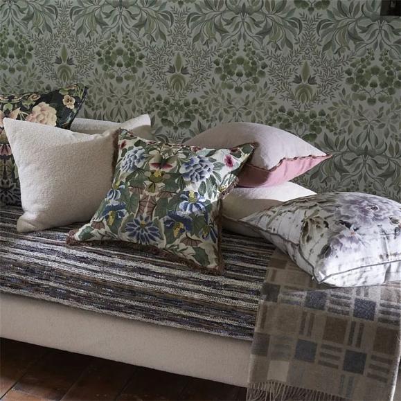 Подушка CCDG1380, Ikebana Damask Embroidery, Cameo, Designers Guild 55 x 55см