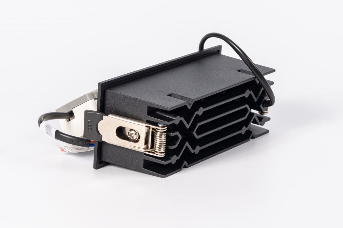 Встраиваемый светодиодный светильник Fiberli XL003-3T(W) 12130305