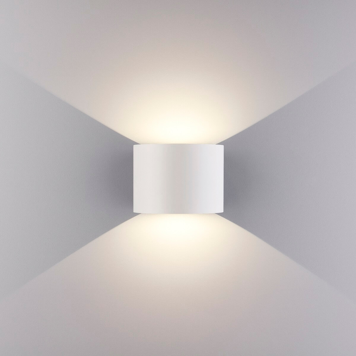 Уличный настенный светодиодный светильник Elektrostandard 1518 Techno LED Blade белый 4690389108914