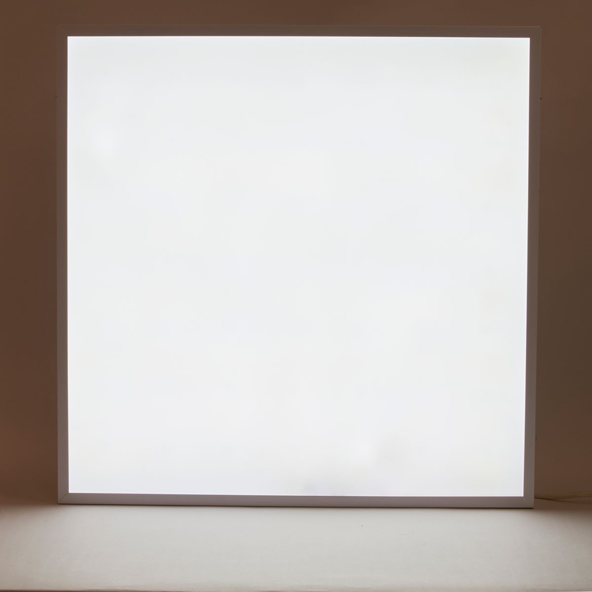 Светодиодная панель Volpe ULP-Q109 6060-40W/6500K WHITE UL-00013017