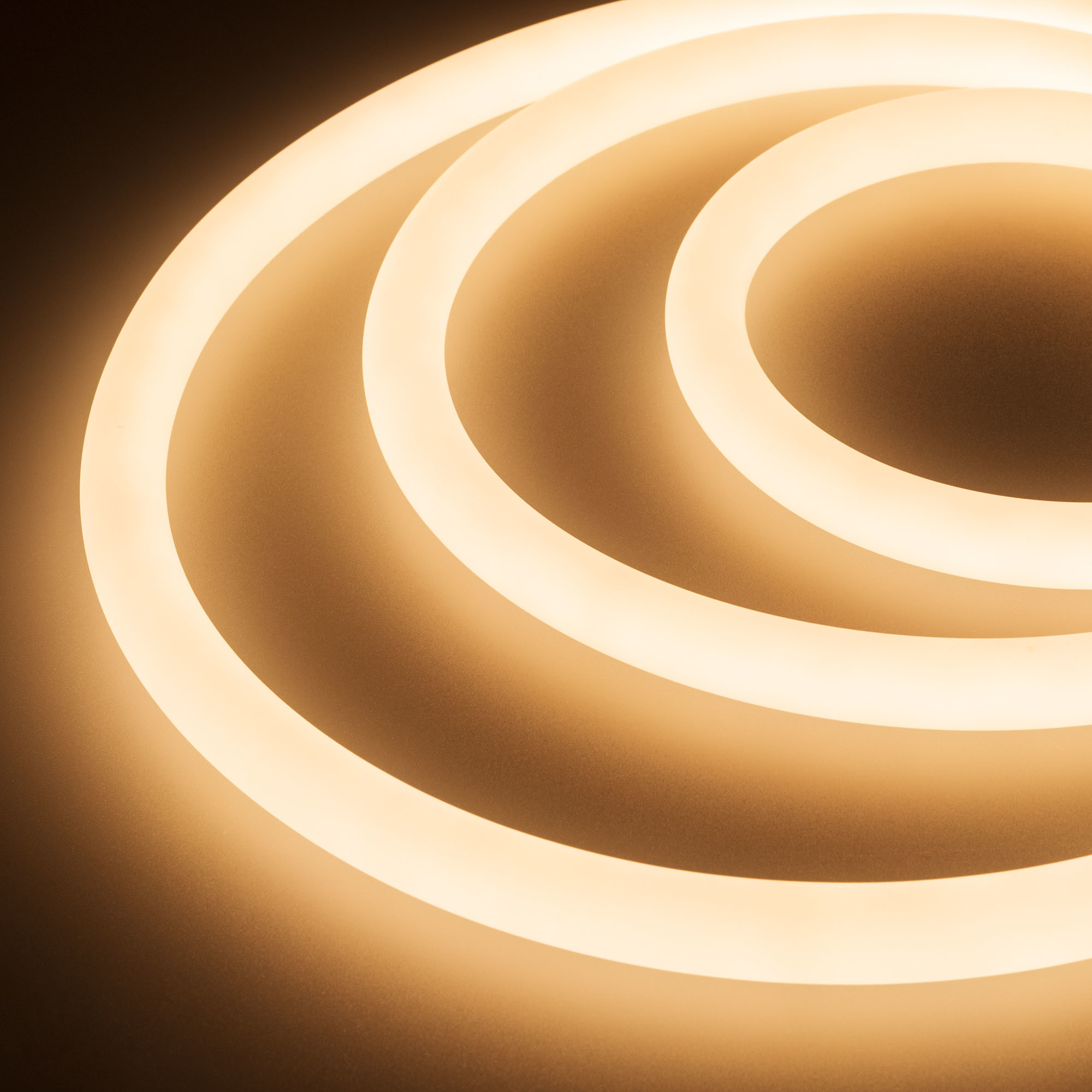Лента герметичная Arlight MOONLIGHT-TOP-A336-D18mm 24V Warm3000 360deg (14.4 W/m, IP65, 2835, 5m, wire x1) 038754