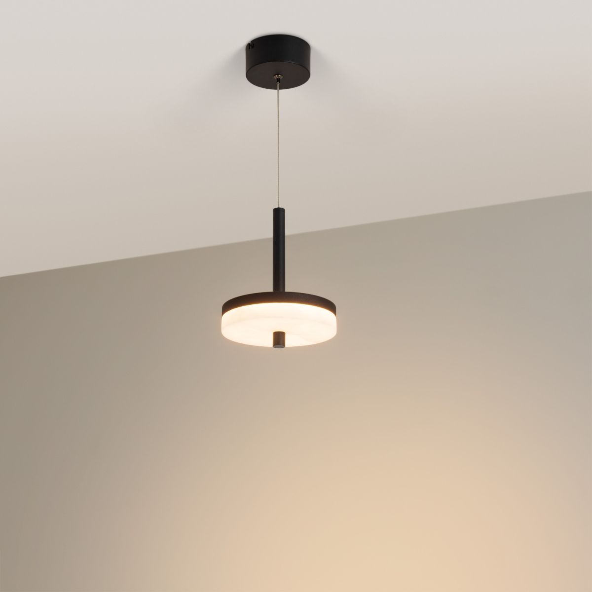Подвесной светильник Arlight SP-MENTA-R165-12W Warm2700 (BK, 130 deg, 230V) (IP20, Мрамор) 061697
