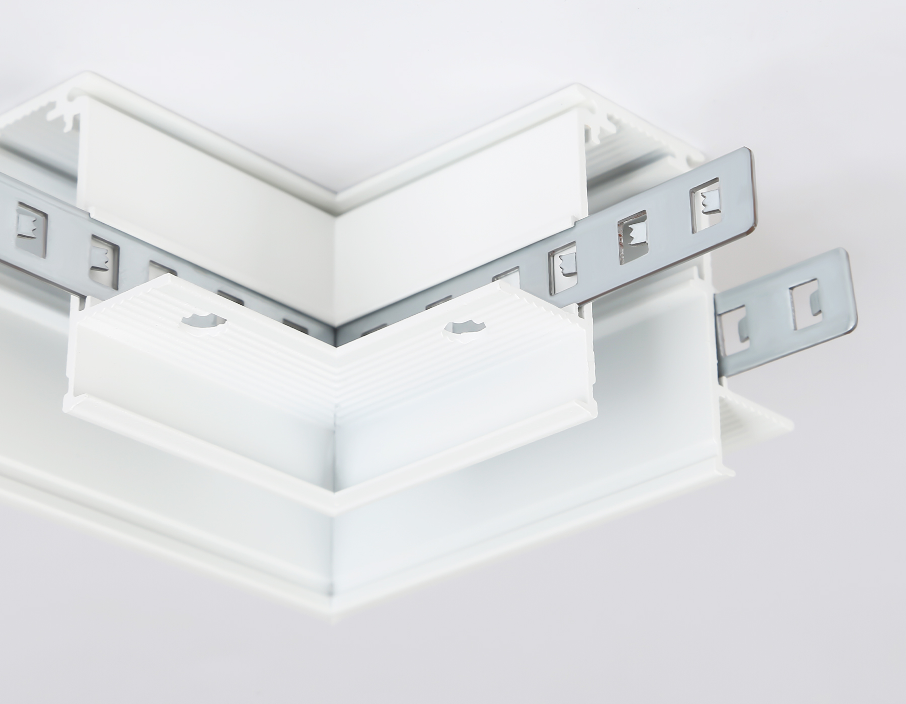 Коннектор угловой для шинопровода Ambrella Light Track System GL3352