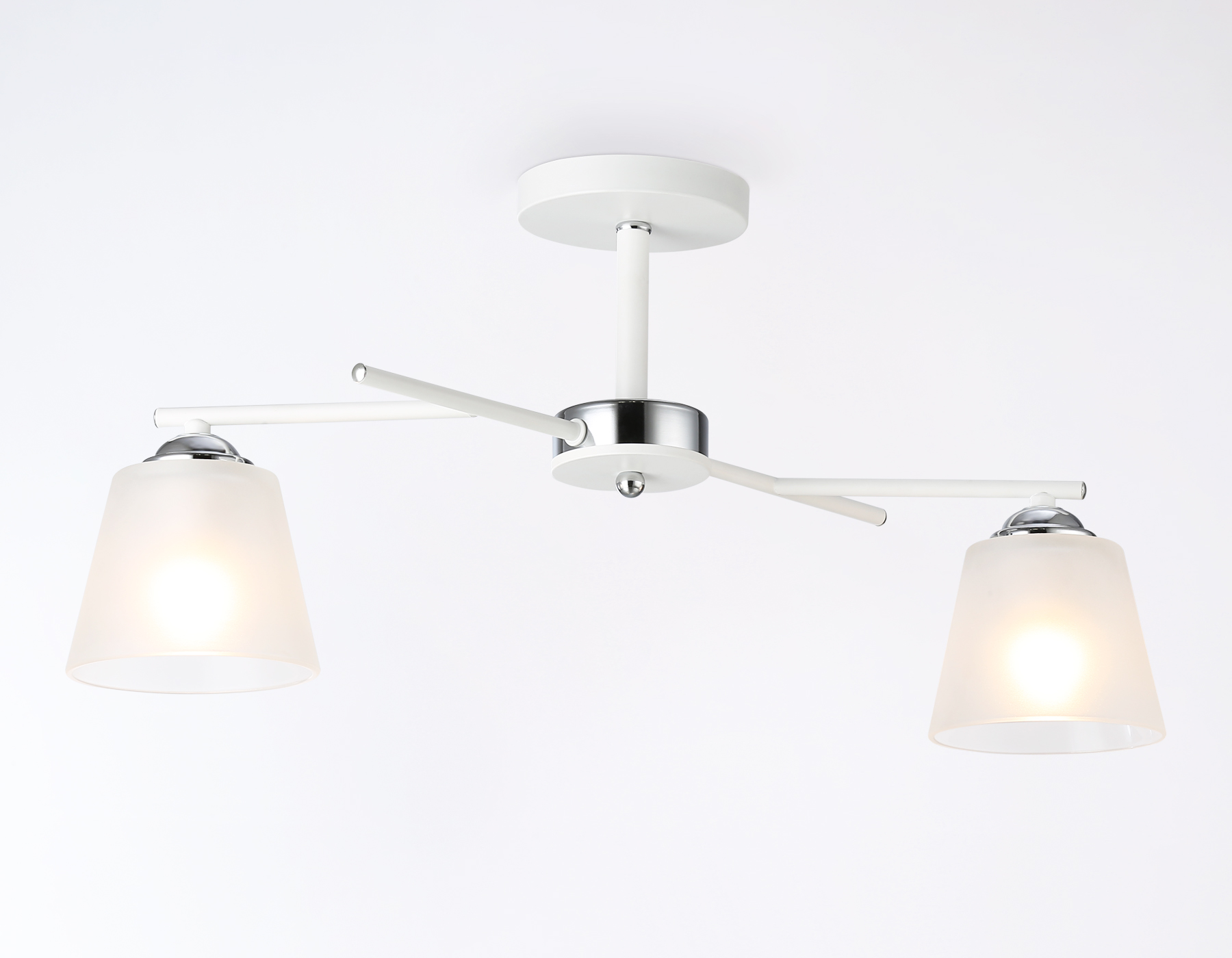 Люстра на штанге Ambrella Light Modern TR303201