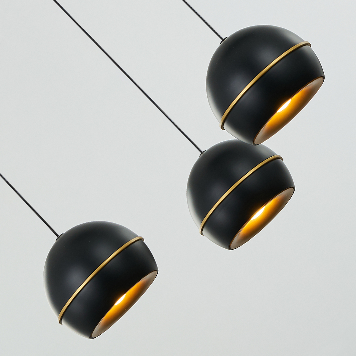 Подвесная люстра DeLight Collection MD21001034-8A black/gold
