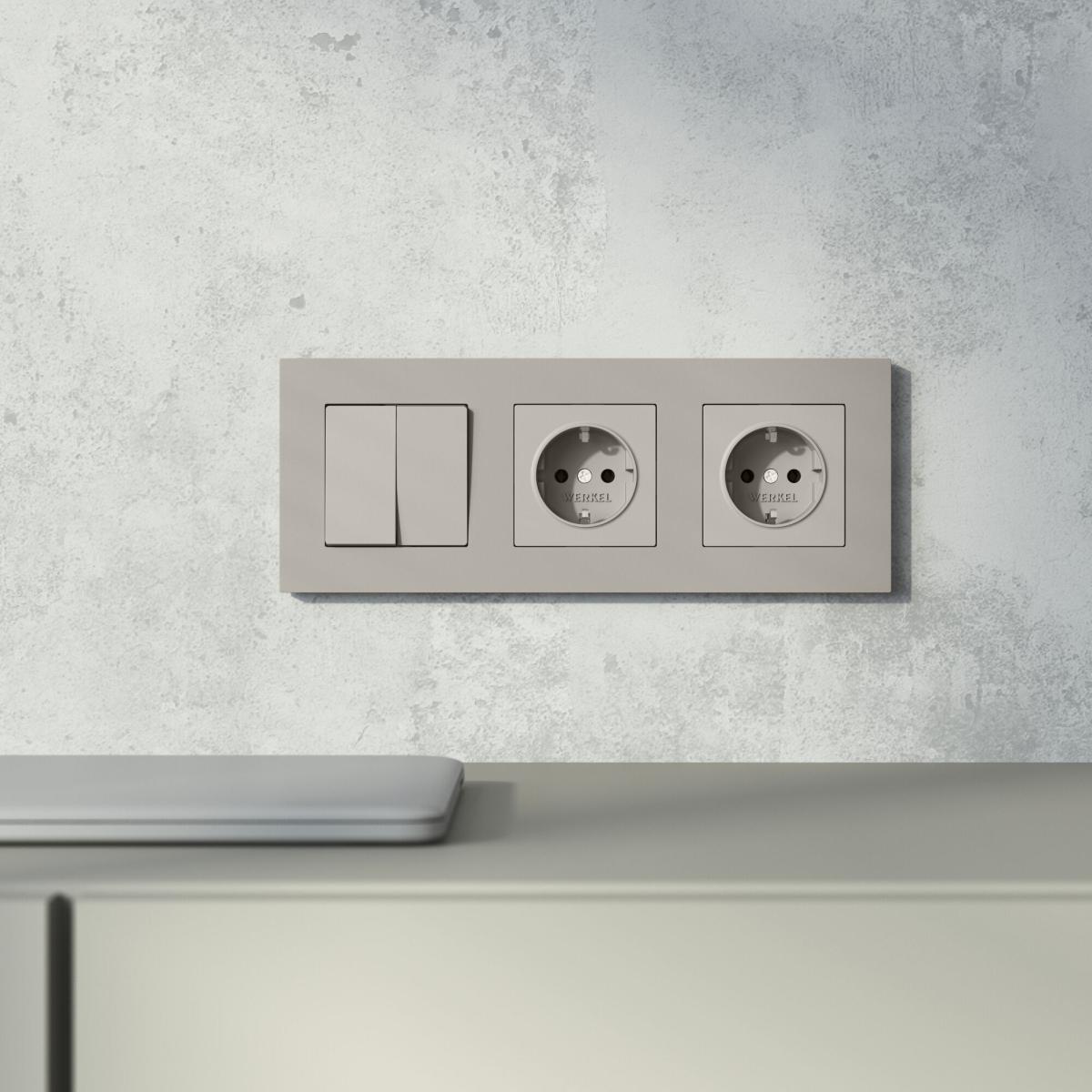 Рамка на 3 поста Werkel Slab (дымчатый софт) W0032917 4690389218439 a071626