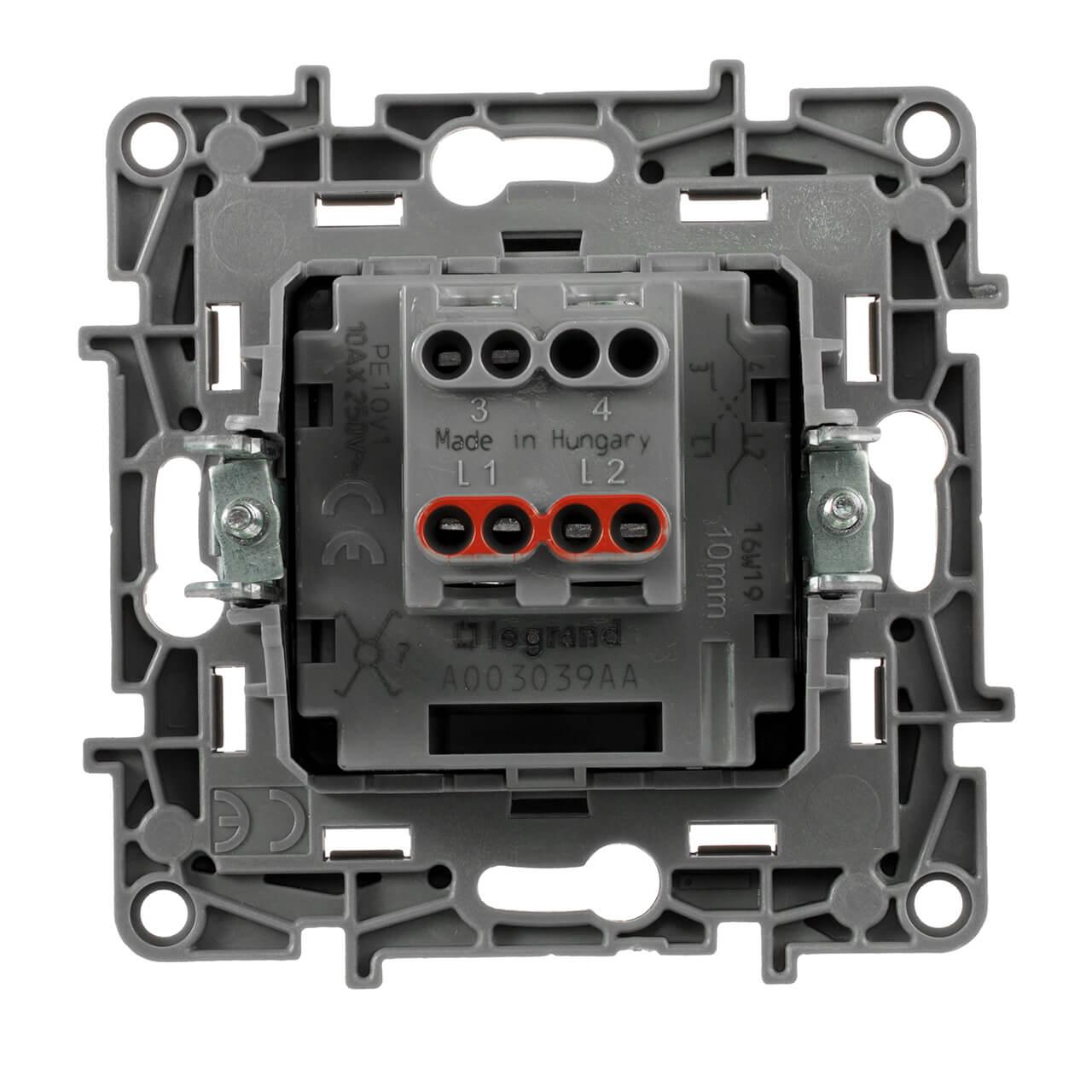 Переключатель одноклавишный промежуточный Legrand Celiane 10A 230V 067005