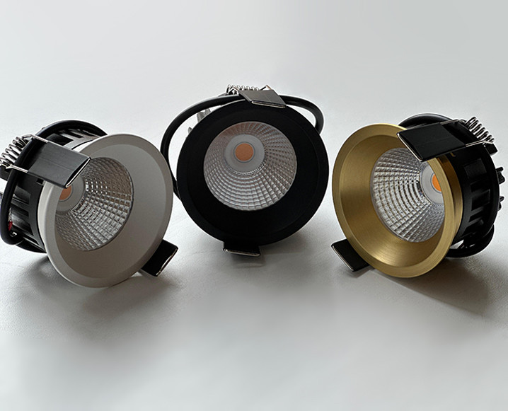 Встраиваемый светильник Italline IT08-8035 gold 3000K