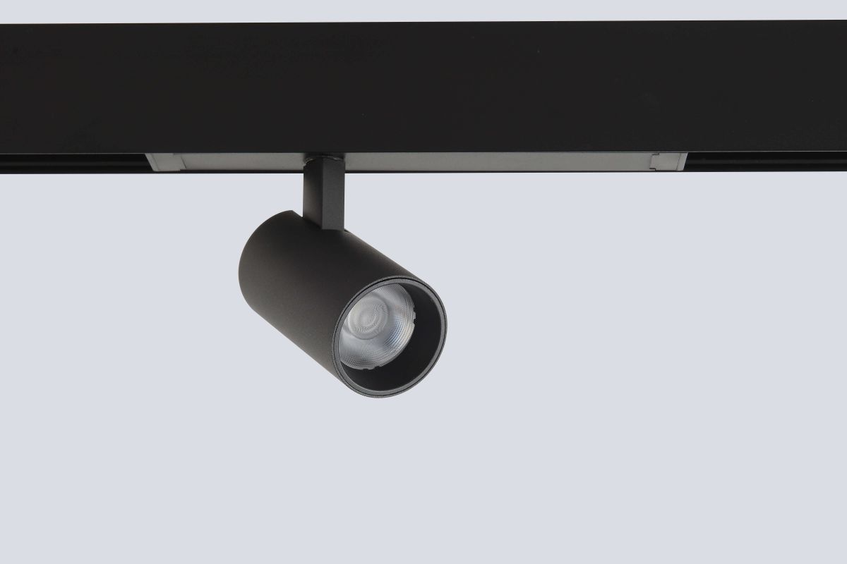 Трековый светильник Crystal Lux Space 220 CLT 0.35 003 10W BL 4000K
