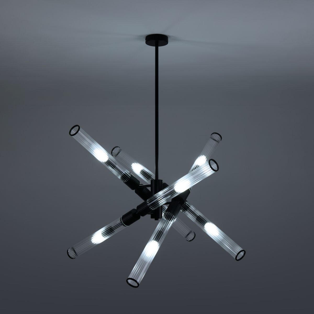 Люстра на штанге Freya Radiant FR5642PL-08B