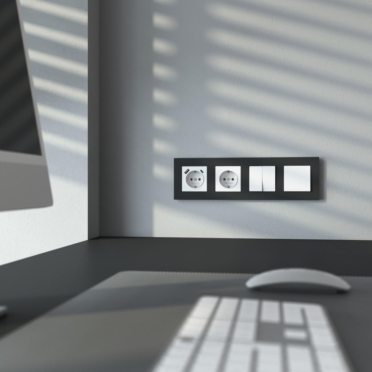 Розетка с/з со шторками и USB тип A+C Werkel W1171761 4690389213267 a069613