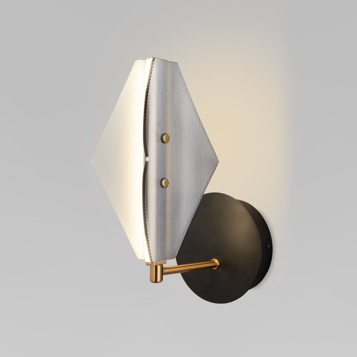 Бра Eurosvet Glare 303054 LED латунь a071577