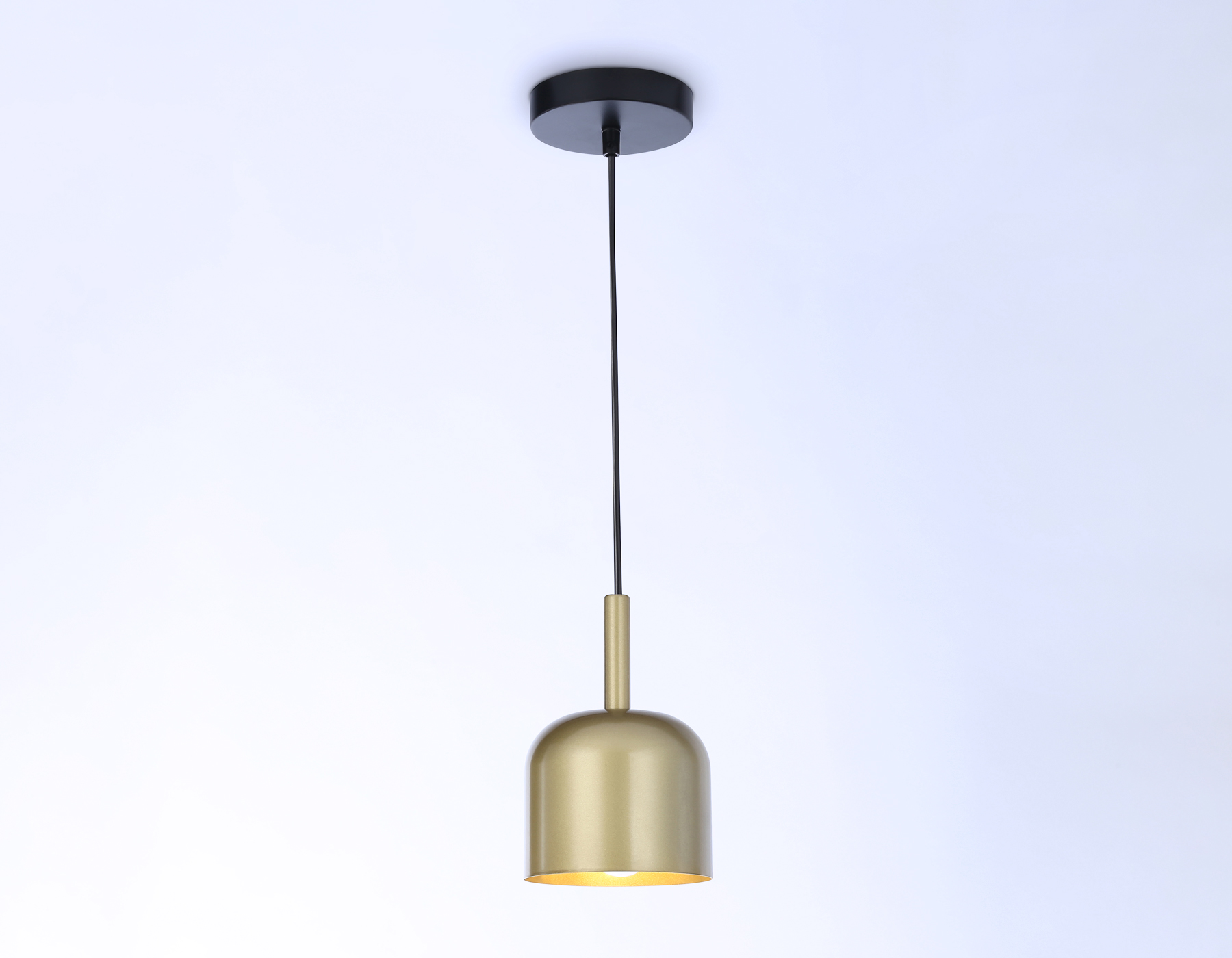 Подвесной светильник Ambrella Light Traditional TR97113