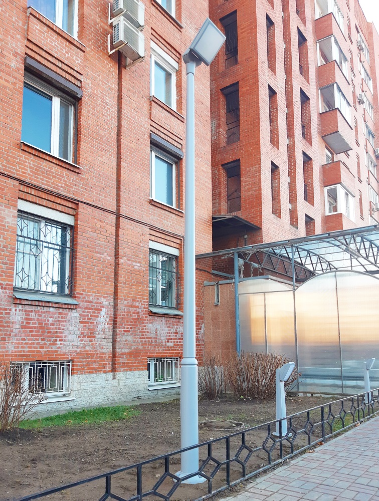 Парковый фонарь Fumagalli Giorgio 4P2.372.G10.LYF1R