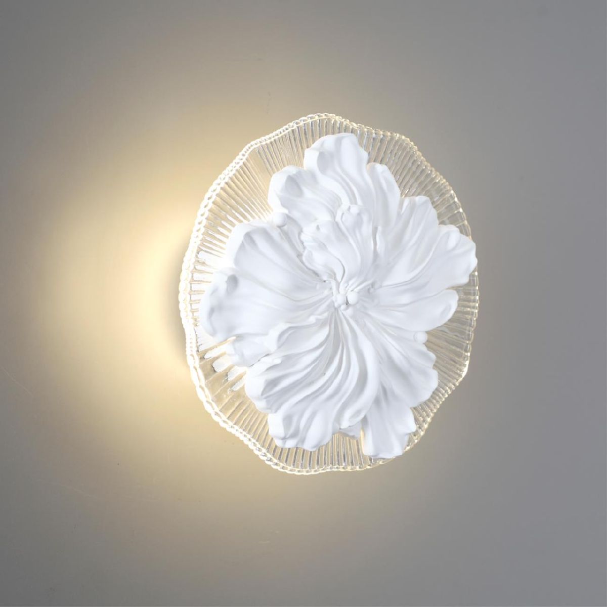 Настенный светильник Odeon Light Fiore 6614/8WL