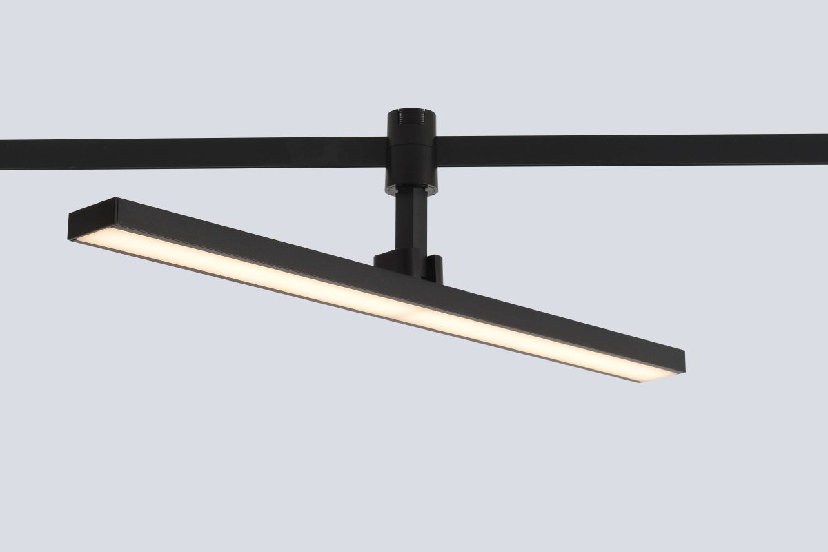 Трековый светильник для гибкой магнитной системы Crystal Lux Trace 48V CLT 0.37 001 18W BL SMART