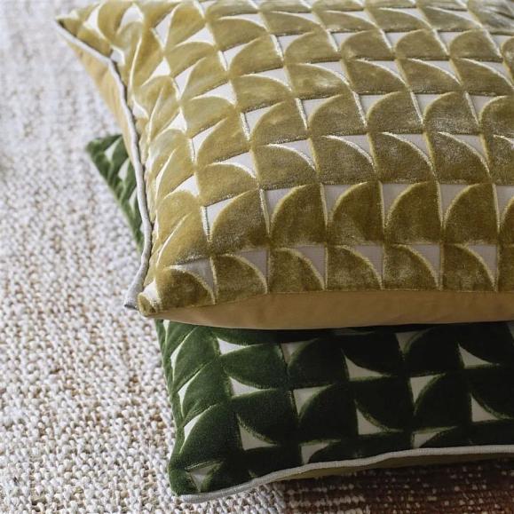Подушка CCDG1597, Marquise Velvet, Fern, Designers Guild 50 x 50см