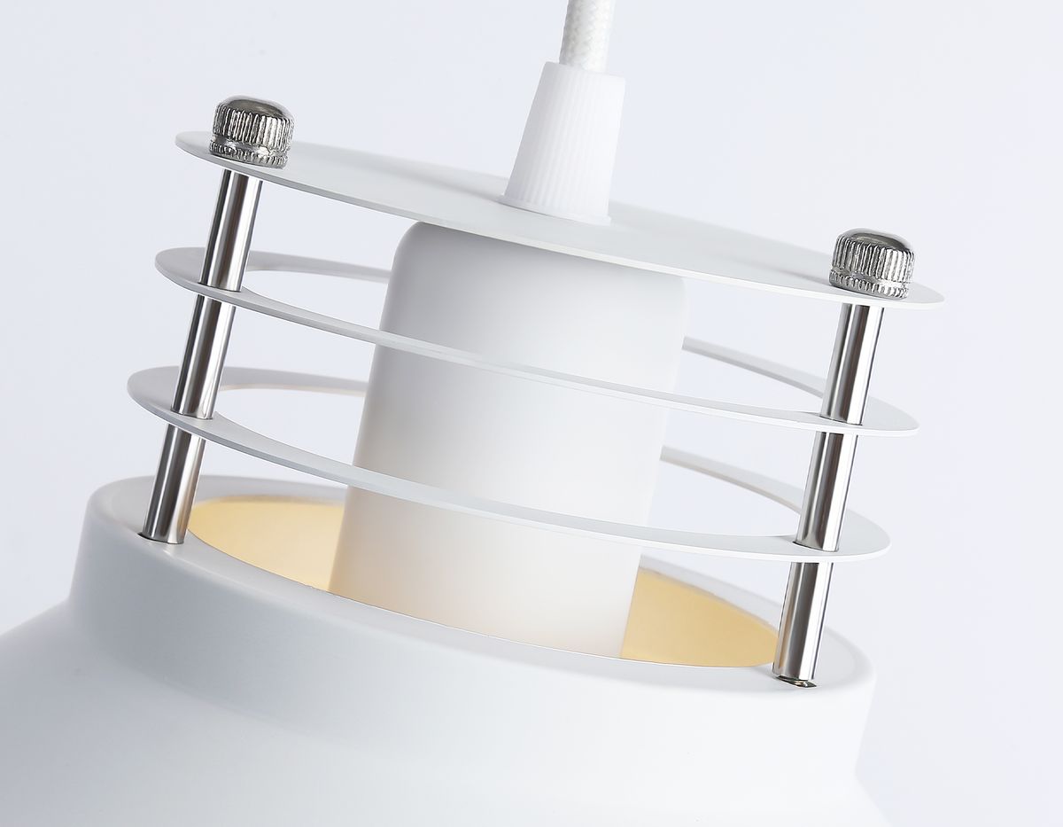 Подвесной светильник Ambrella Light Traditional TR8171