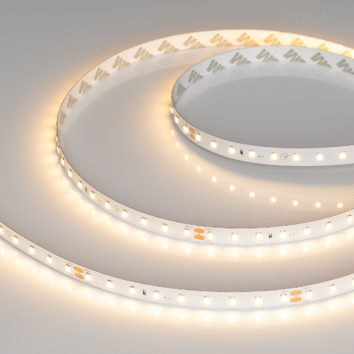 Светодиодная лента Arlight RT-A90-10mm 24V Warm2700 4.8 W/m, IP20, 2835, 5m 038777
