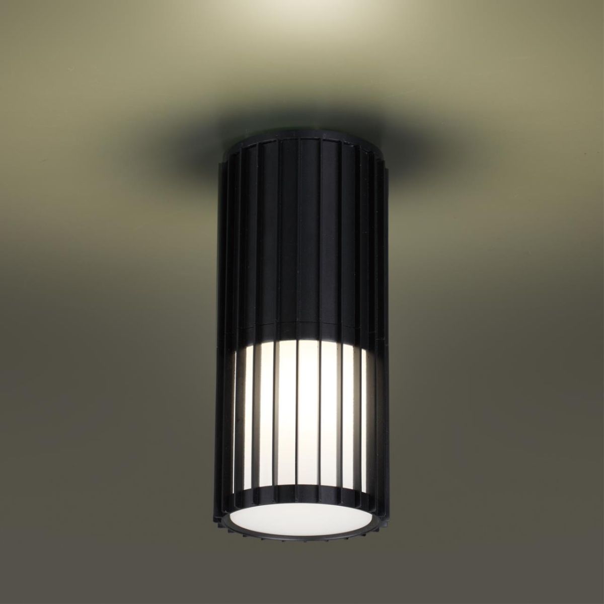 Уличный потолочный светильник Novotech Street Costas 370993