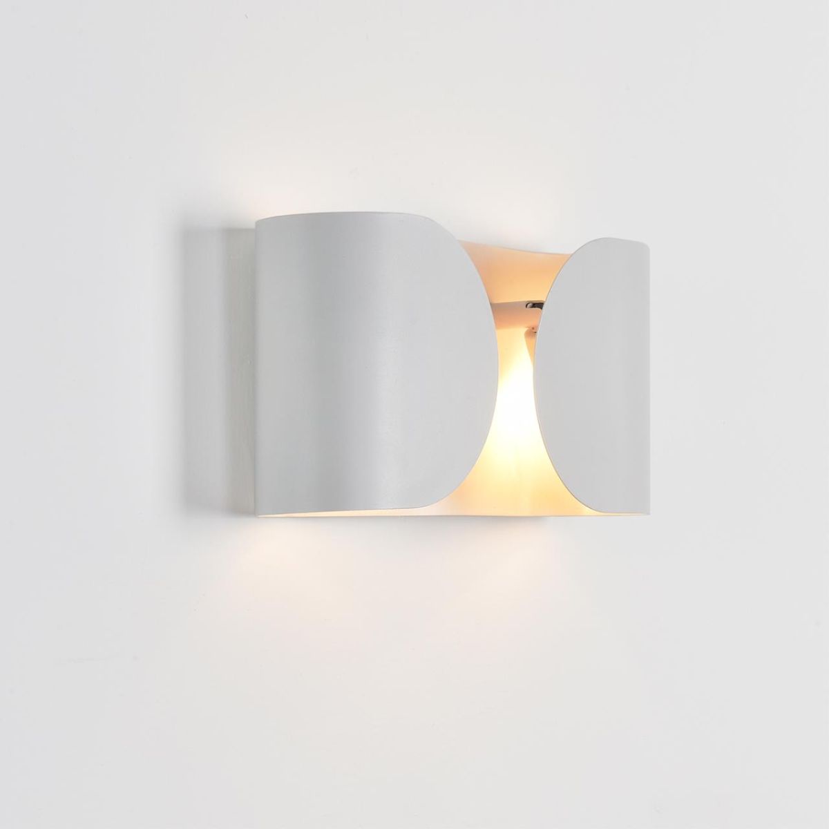 Настенный светильник Lumion Moderni Olve 8388/2W