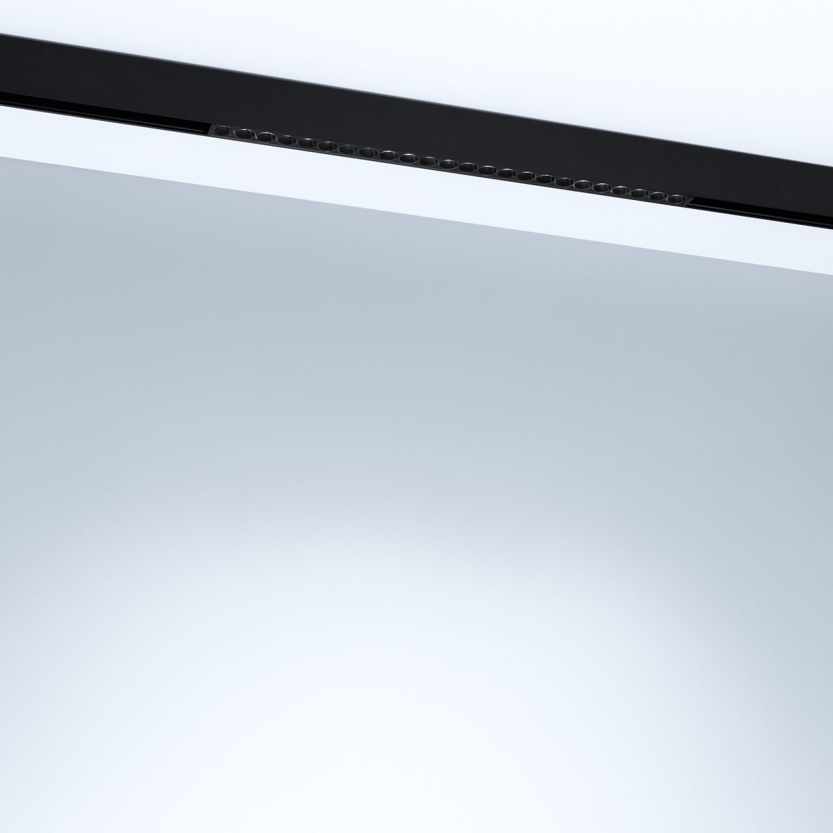 Трековый магнитный светильник Arlight MAG-ORIENT-DOTS-L465-16W Day4000-MIX (BK, 24 deg, 48V, TUYA Zigbee) (IP20 Металл) 053813