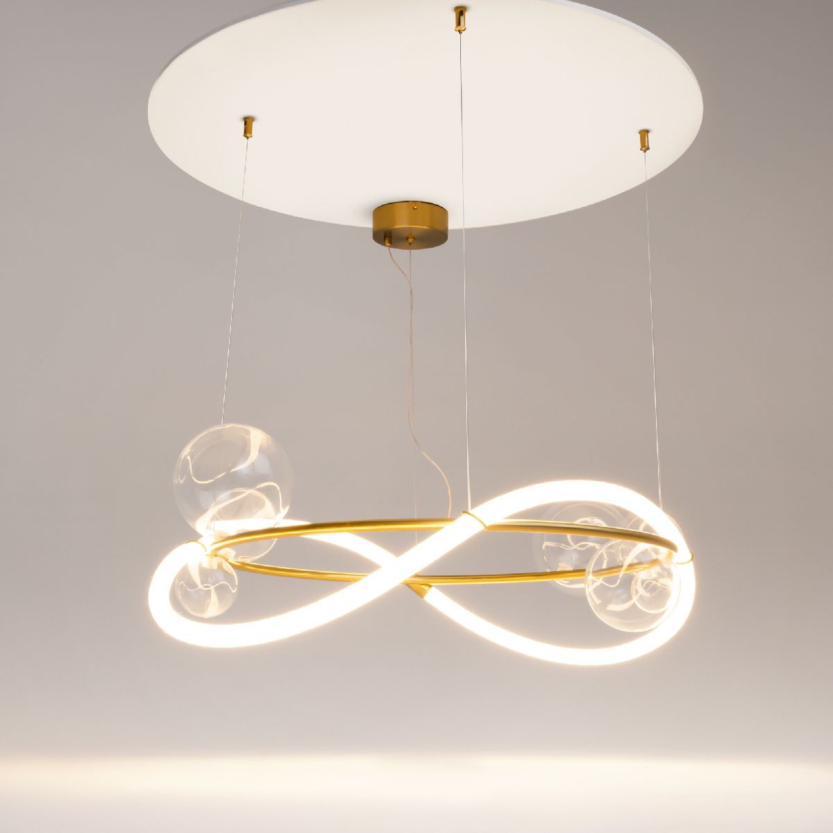 Подвесная люстра Maytoni Oasis MOD289PL-L44BS3K