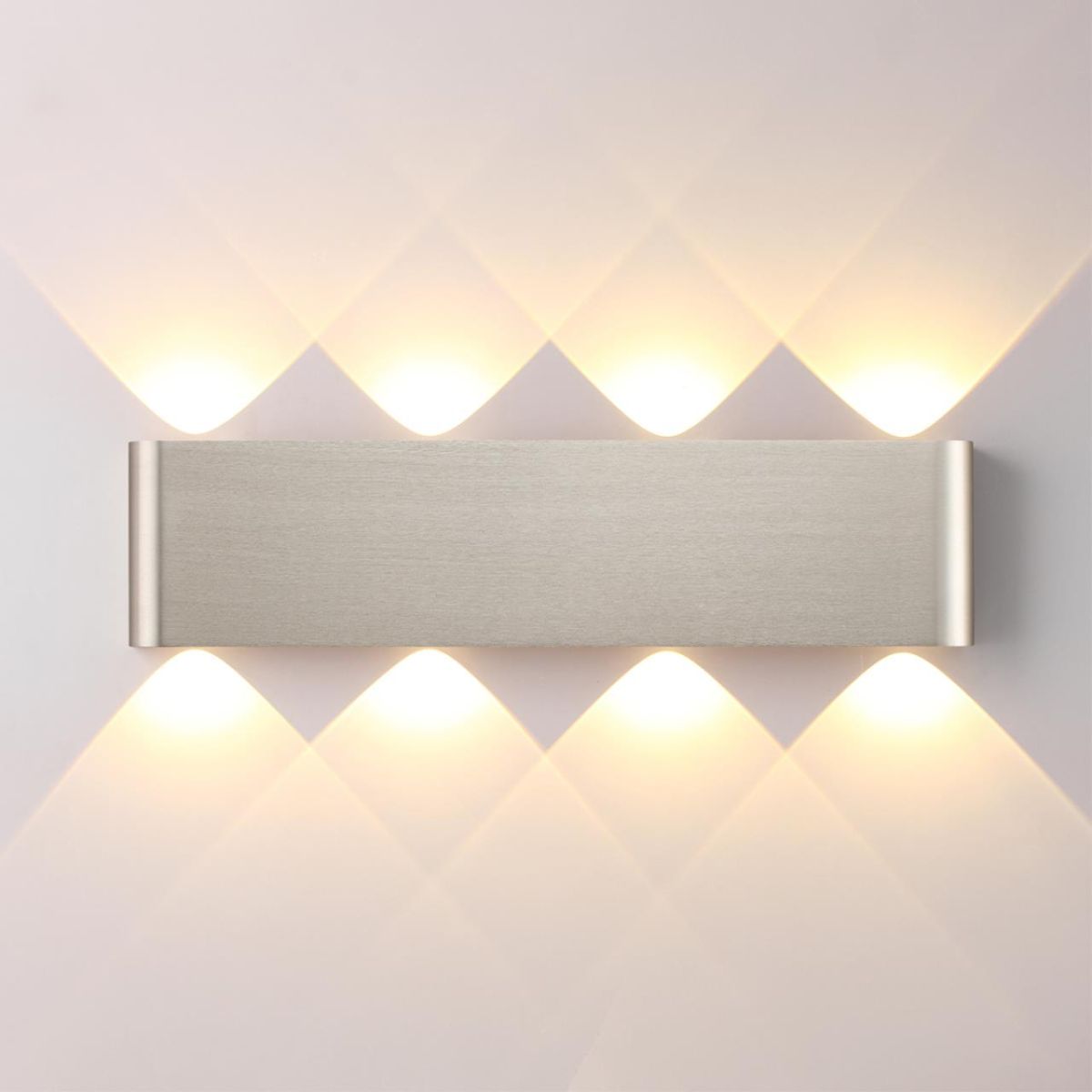 Настенный светильник Odeon Light Hightech Magnum 7106/8WL
